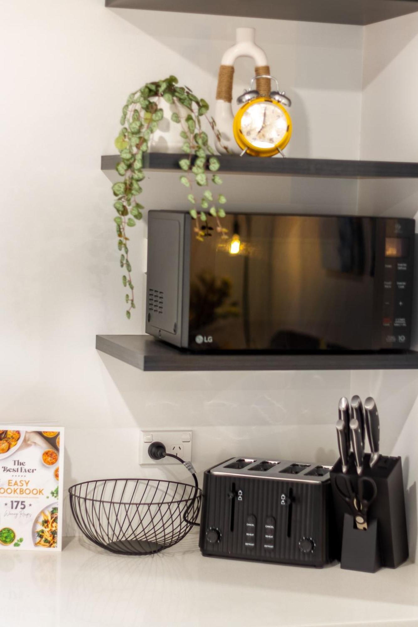 Executive Suite On Lichfield Street - 2 Bed 2 Bath Christchurch Ngoại thất bức ảnh