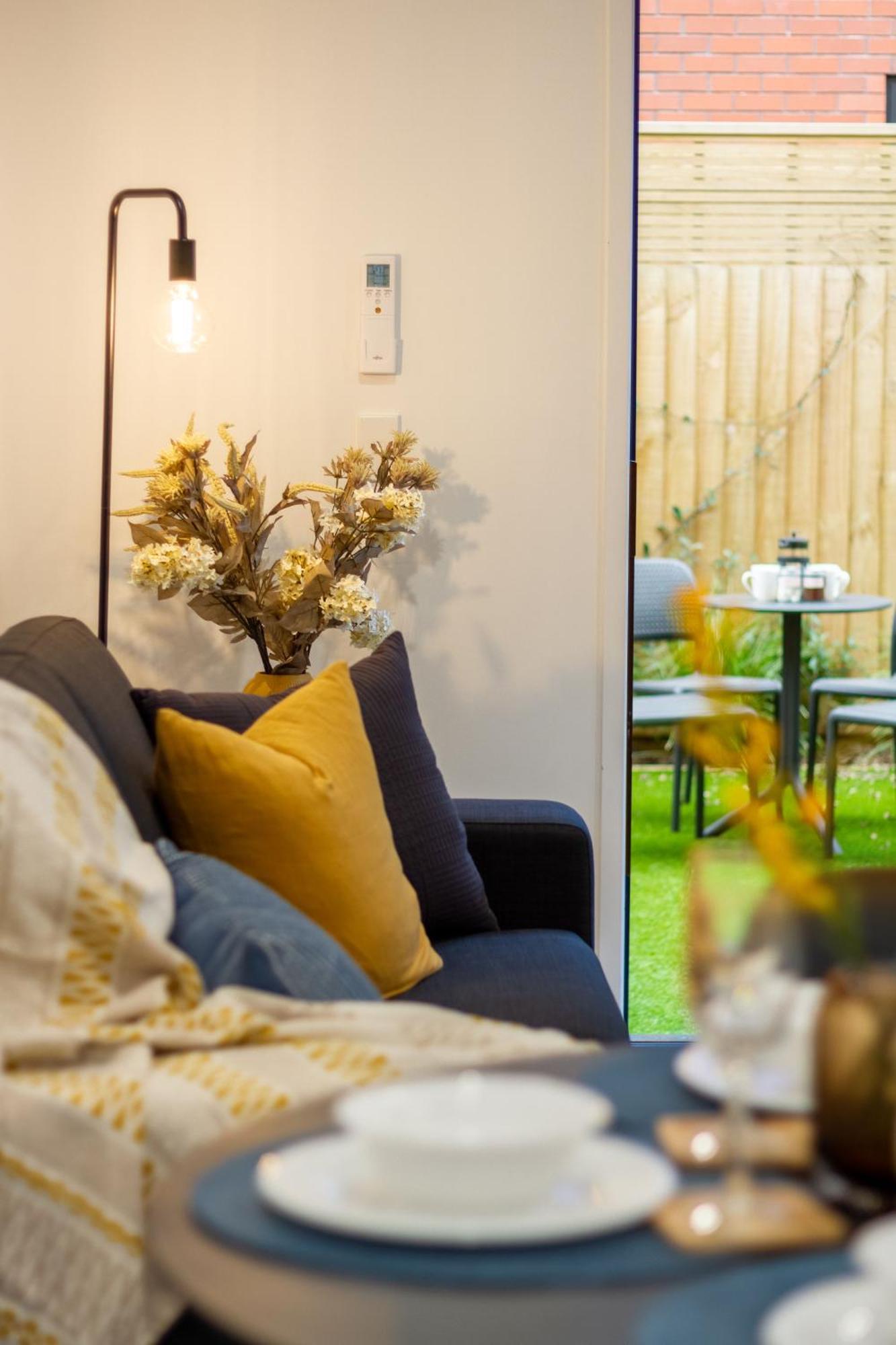 Executive Suite On Lichfield Street - 2 Bed 2 Bath Christchurch Ngoại thất bức ảnh