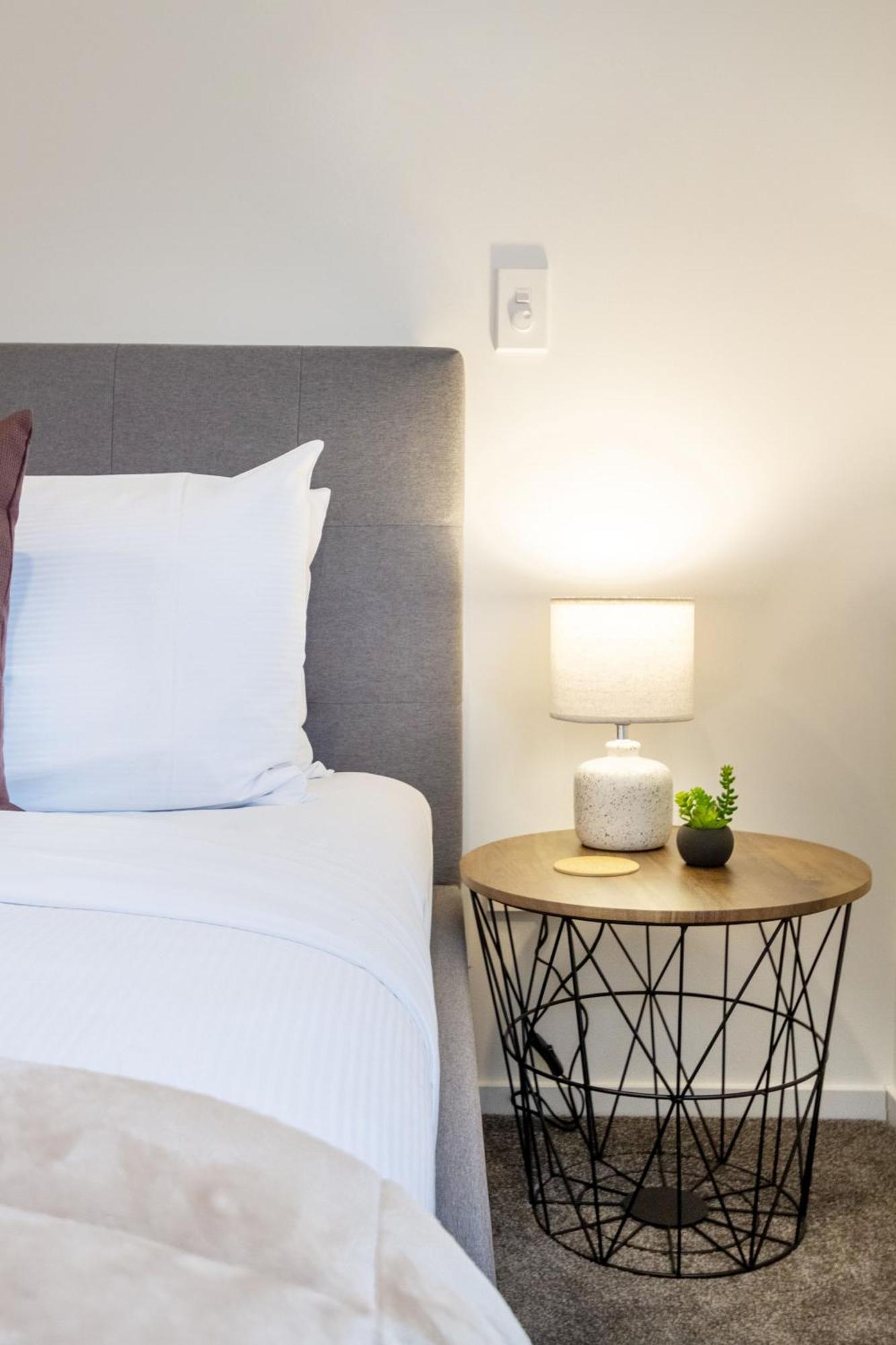 Executive Suite On Lichfield Street - 2 Bed 2 Bath Christchurch Ngoại thất bức ảnh
